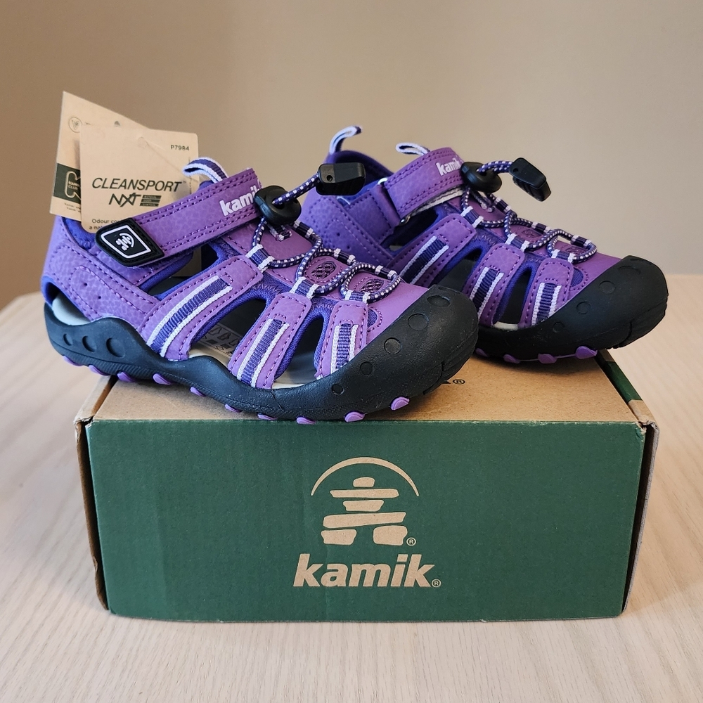 Kamik closed toe sandals purple girls size 10